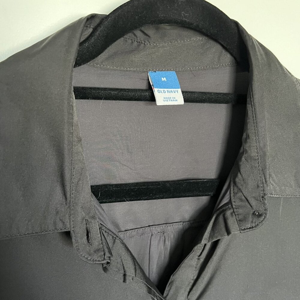 Old Navy Button-Up Shirt - Picture 3 of 3